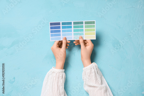 Female hands with color pal...
