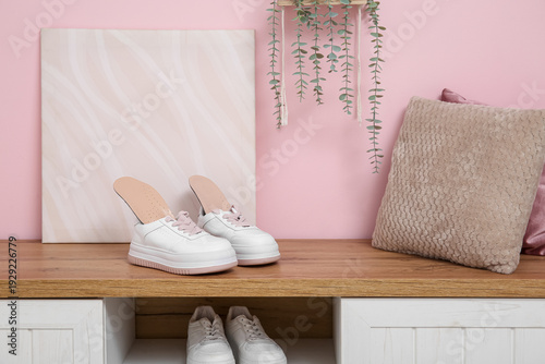 Sneakers with orthopedic in...
