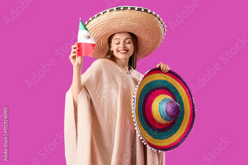 Young woman with sombrero h...