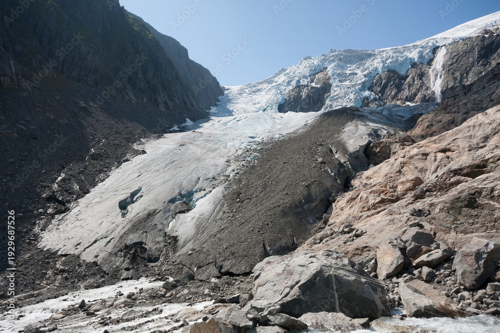 Obraz premium River and Buarbreen glacier (Folgefonna National Park, Norway)