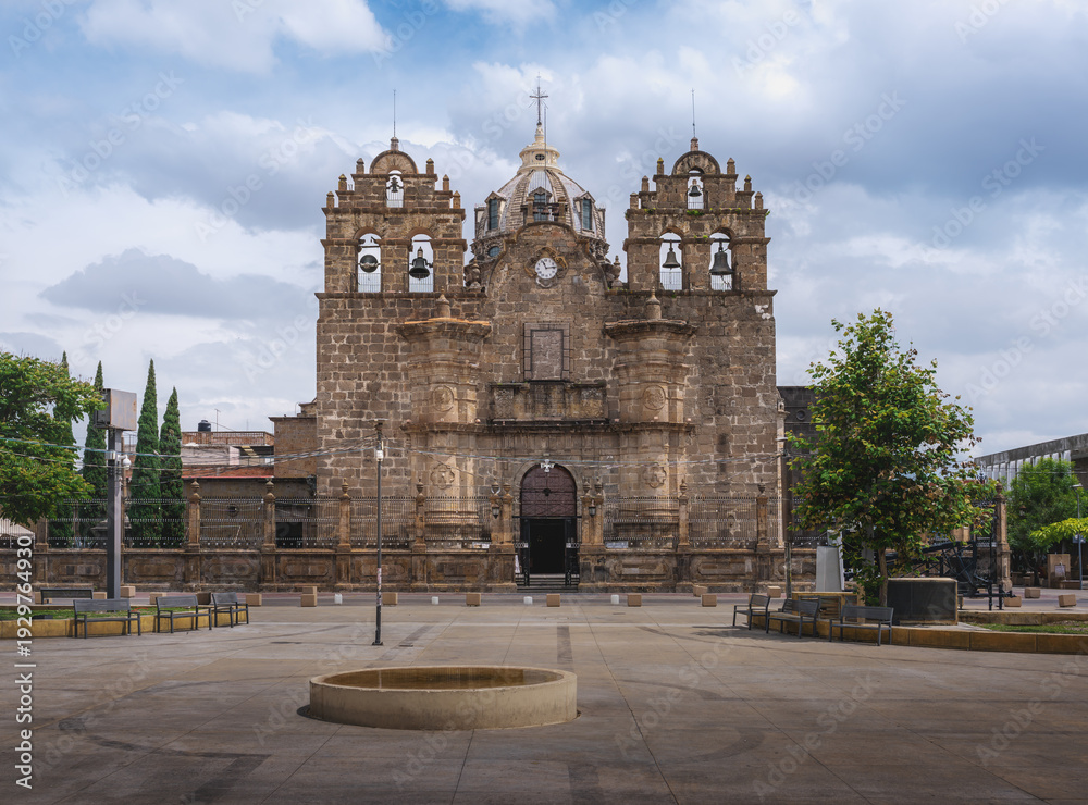 Fototapeta premium Sanctuary of Our Lady of Guadalupe (Santuario de Nuestra Señora de Guadalupe) - Guadalajara, Jalisco, Mexico