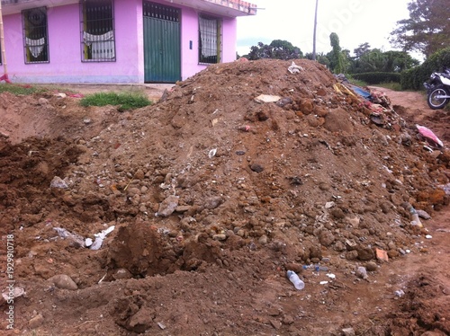 construccion de casa en la selva