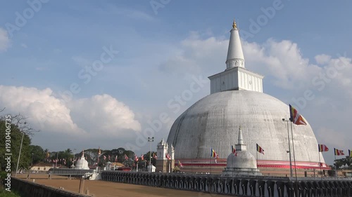 Stupa Ruvanvelisiya to the big plan. Anuradhapura, Sri Lanka