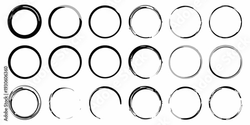 Arrangement of concentric circles varying in darkness and opacity