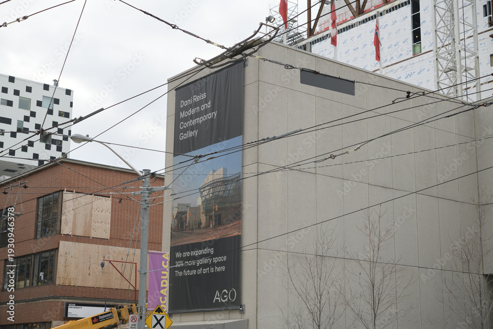 Naklejka premium construction site banner at Dani Reiss Modern and Contemporary Gallery, Art Gallery of Ontario, Toronto