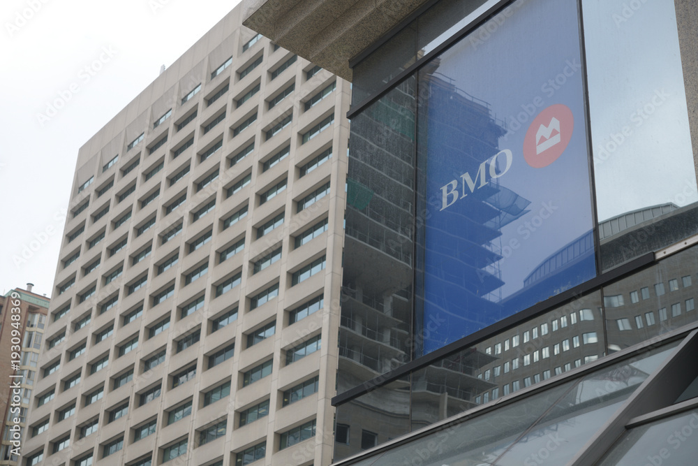 Fototapeta premium signage at BMO Bank of Montreal branch located here at 438 University Av, Toronto