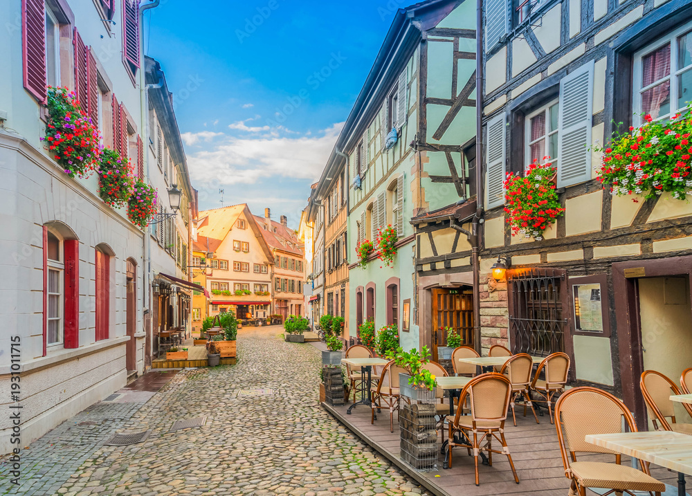 Obraz premium street of Petit France medieval district of Strasbourg,Alsace France