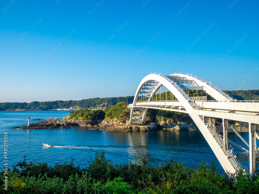 Obraz premium くしもと大橋（和歌山県串本町）