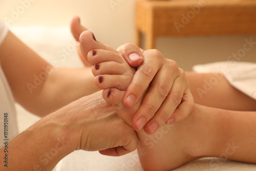Massage des pieds dans un spa