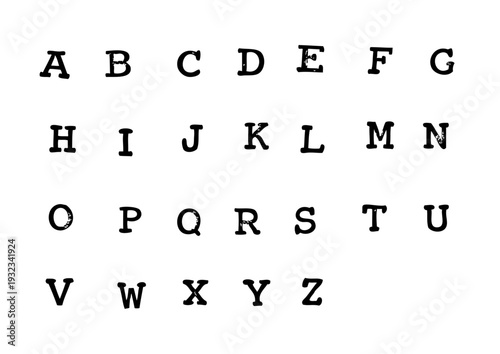 These characters are digitalized by scanning characters drawn with acrylic paints or real stamps, or cut out. These illustrations have a warm, handmade feel.