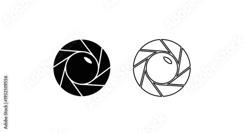 Vintage camera lens icon set Vector