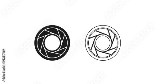Set of 2 camera aperture icons vector