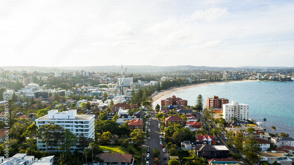 Obraz premium Aerial View of Manly Residential Suburb Leading to Manly Beach, Sydney Australia