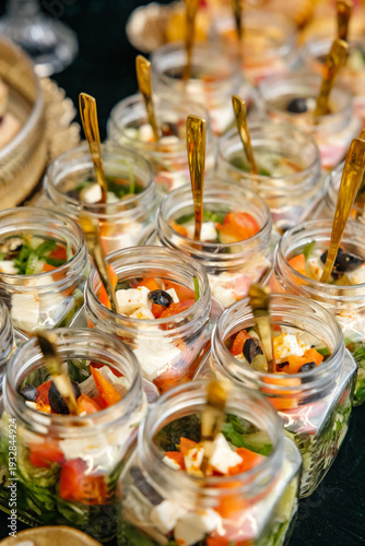 Bild auf Leinwand Catering service offering individual salads in jars