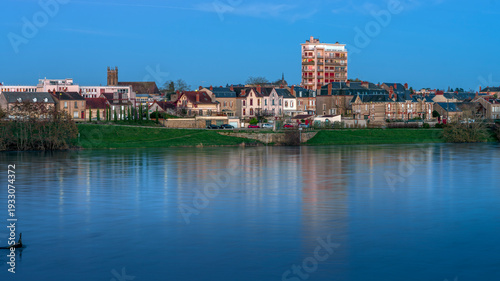 Photos Les berges de la rivière Allier au coucher du soleil à Moulins