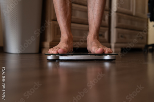 Foto legs on scale