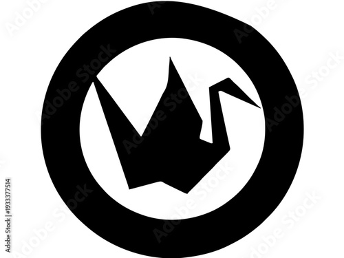 Ein stilisierter Origami-Kranich besteht aus klaren geometrischen Flächen. Das Motiv wirkt modern, minimalistisch und elegant.KI Generiert