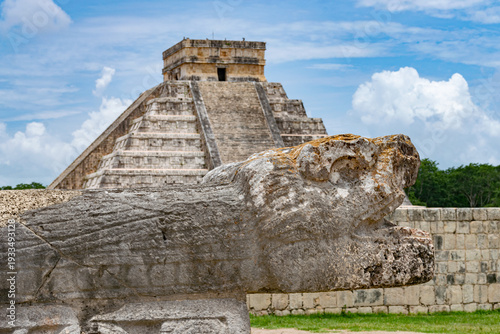 PIRAMIDE DE CHICHEN ITZA