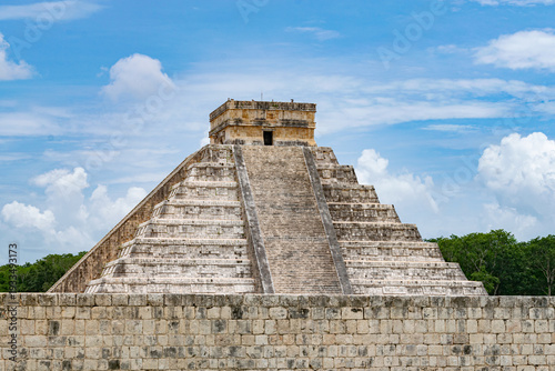 PIRAMIDE DE CHICHEN ITZA
