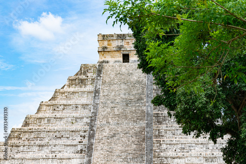 PIRAMIDE DE CHICHEN ITZA