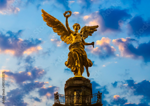 Ángel de la Independencia - Monumento a la Independencia, Ciudad de México.