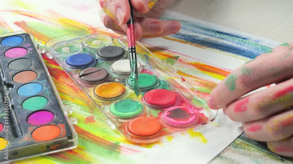 custom made wallpaper toronto digitalThe hands of the artist, work to create creative images in art. Art paints and brushes, applying multi-coloured strokes to the canvas using palette, gouache and watercolour.