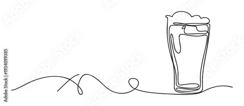 Continuous line drawing of a refreshing beer glass with froth, perfect for beverage menus, event invitations, or bar decor to convey simplicity and elegance.