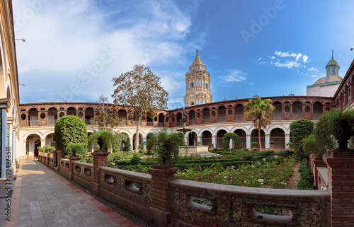 Fotografía The Basilica and Convent of Santo Domingo in Lima, Peru