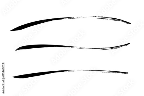 黒の筆ブラシストロークデザイン素材