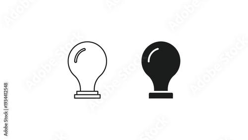 Contrast between a lit and unlit light bulb icon
