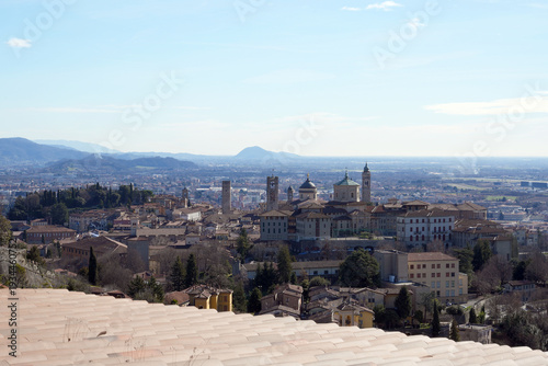 Bergamo, Città Alta. La Città Alta di Bergamo, famosa per le sue Mura Veneziane che sono Patrimonio UNESCO), è il cuore storico e medievale della città.