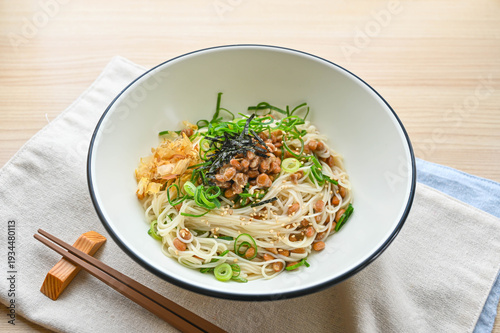 ねばねば納豆そうめん