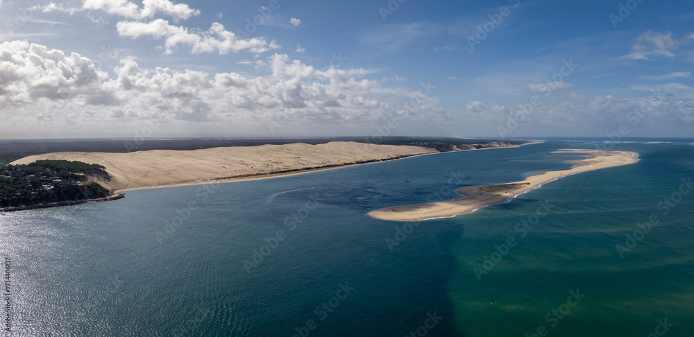 Obraz premium La Dune du Pilat, labellisée Grand Site de France, Bassin d'Arcachon
