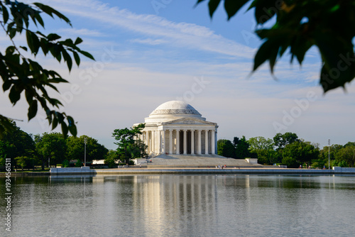 Jefferson Memorial with the tidal basin on a nice day.