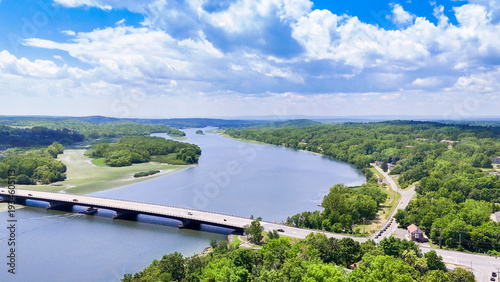 Foto Aerial view of the Route 9 Bridge spanning the Mohawk River at Crescent, NY, blu