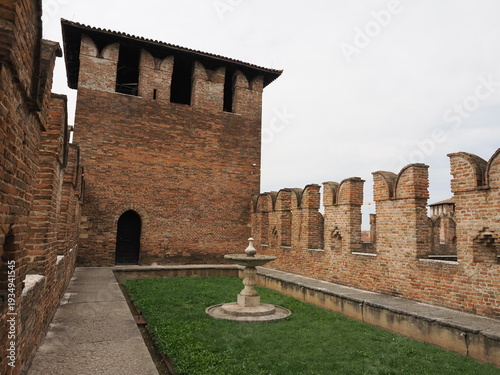 イタリア　ヴェローナ　カステルヴェッキオ博物館