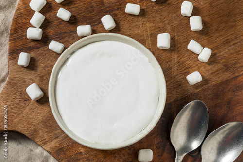 Sweet White Liquid Marshmallow Fluff