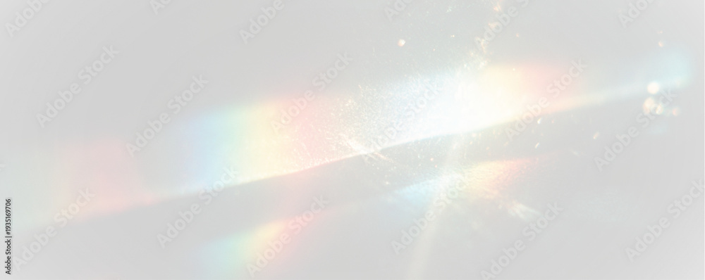 Naklejka premium Shimmering sun sparkle with radiant halo, soft gradient edges, and delicate floating highlights. png 