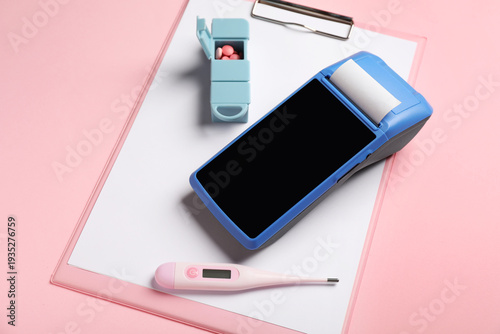 Payment terminal with pill ...
