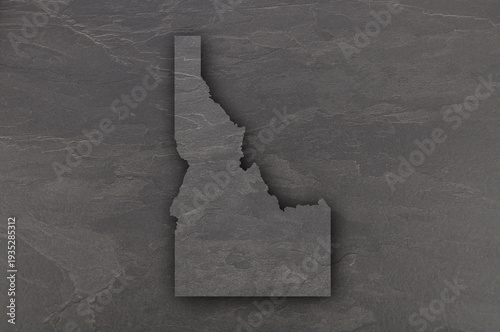 Karte von Idaho auf dunklem Schiefer