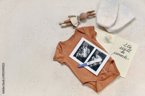 Pregnancy announcement flat...