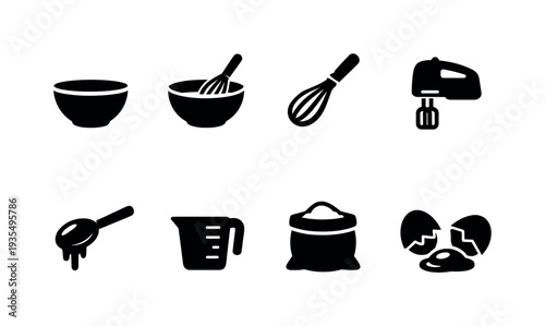Kitchen and cooking outline icon collection including pot, cup and utensils