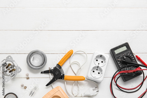 Electrician's tools and soc...