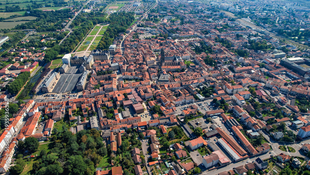 Obraz premium Aerial panoramic view above the old town around the city Lunéville in France on a sunny summer day.