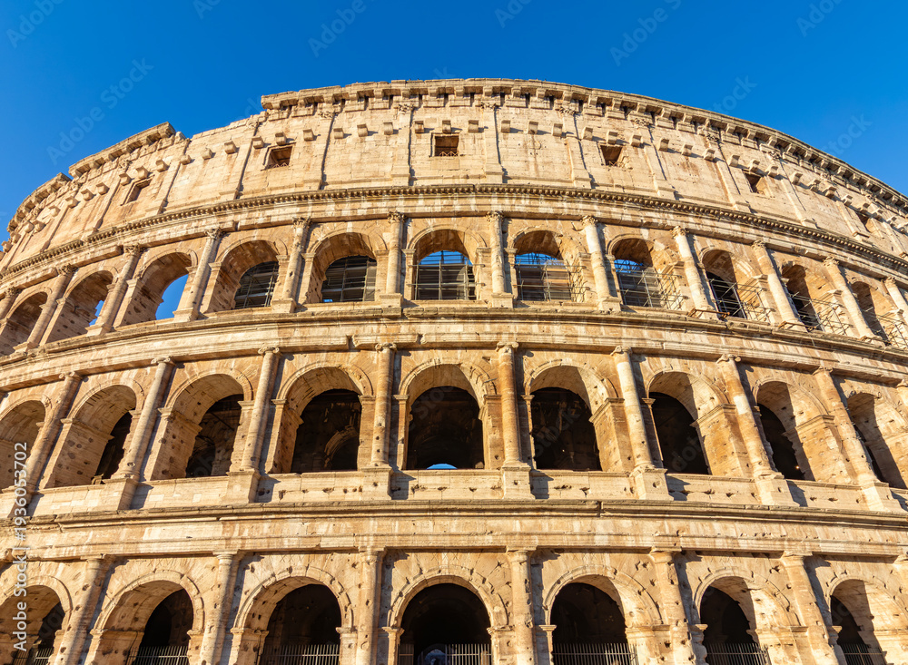 Fototapeta premium Colosseum (Coliseum) building in Rome, Italy