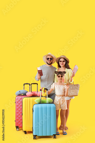 Family of tourists with pas...