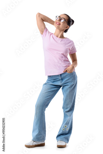 Young woman in stylish roun...