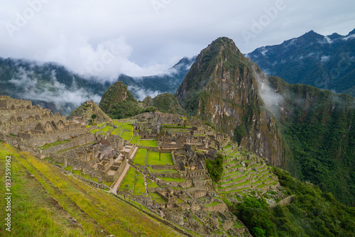 Cuadro en lienzo Machu Picchu Historic Sanctuary Temple rainy season Inca citadel Eastern Cordill