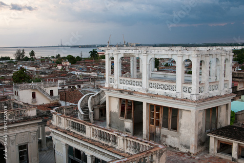Bild auf Leinwand Cienfuegos architecture, Cuba