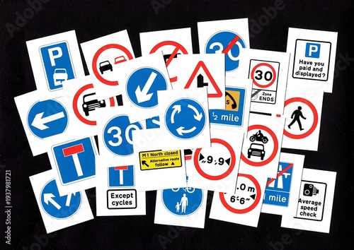Bilde på lerret A montage of road and traffic signs from the United Kingdom.